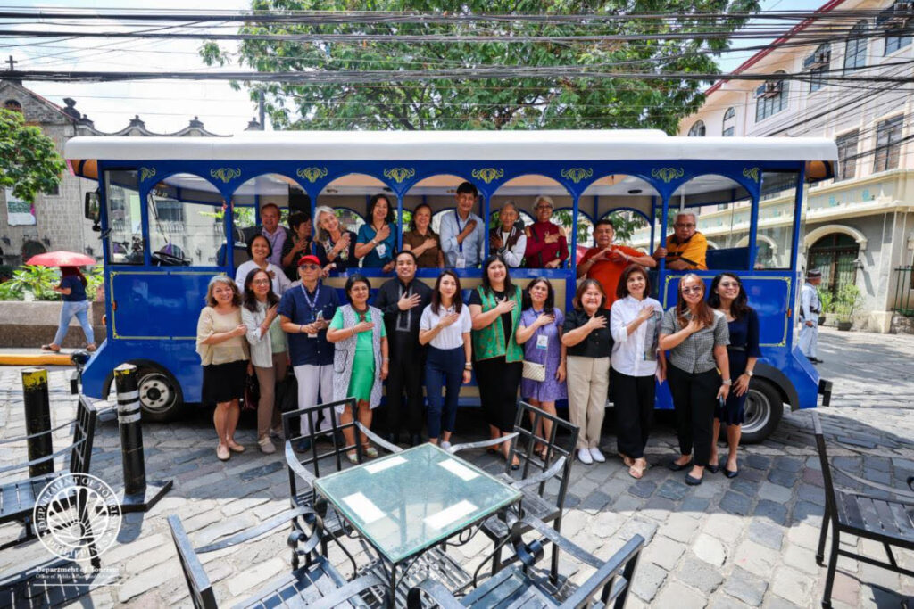 DOT trains senior citizen tour guides in Intramuros